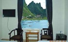 Son Doong Riverside